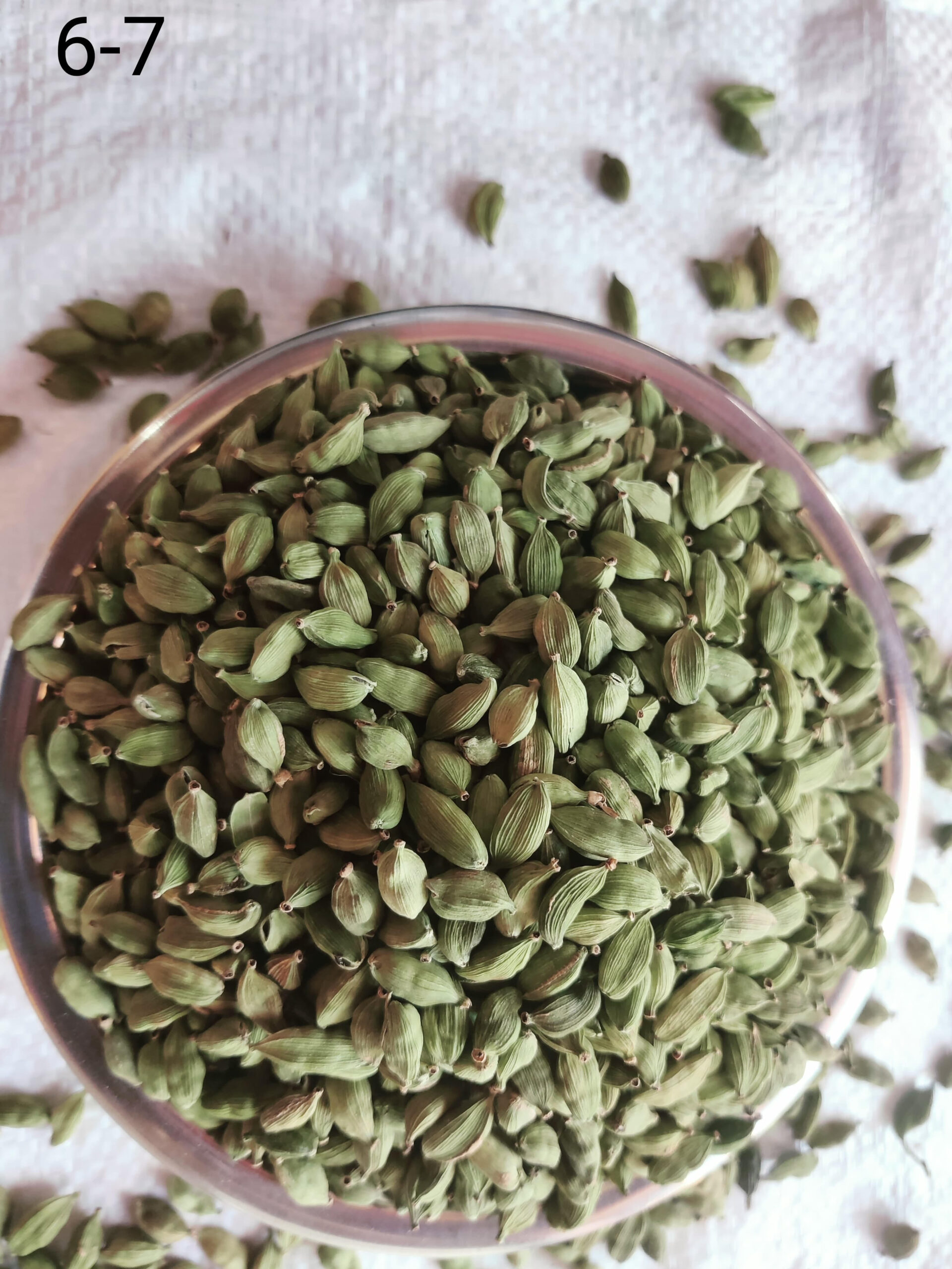6–7 mm Cardamom (Small Grade)